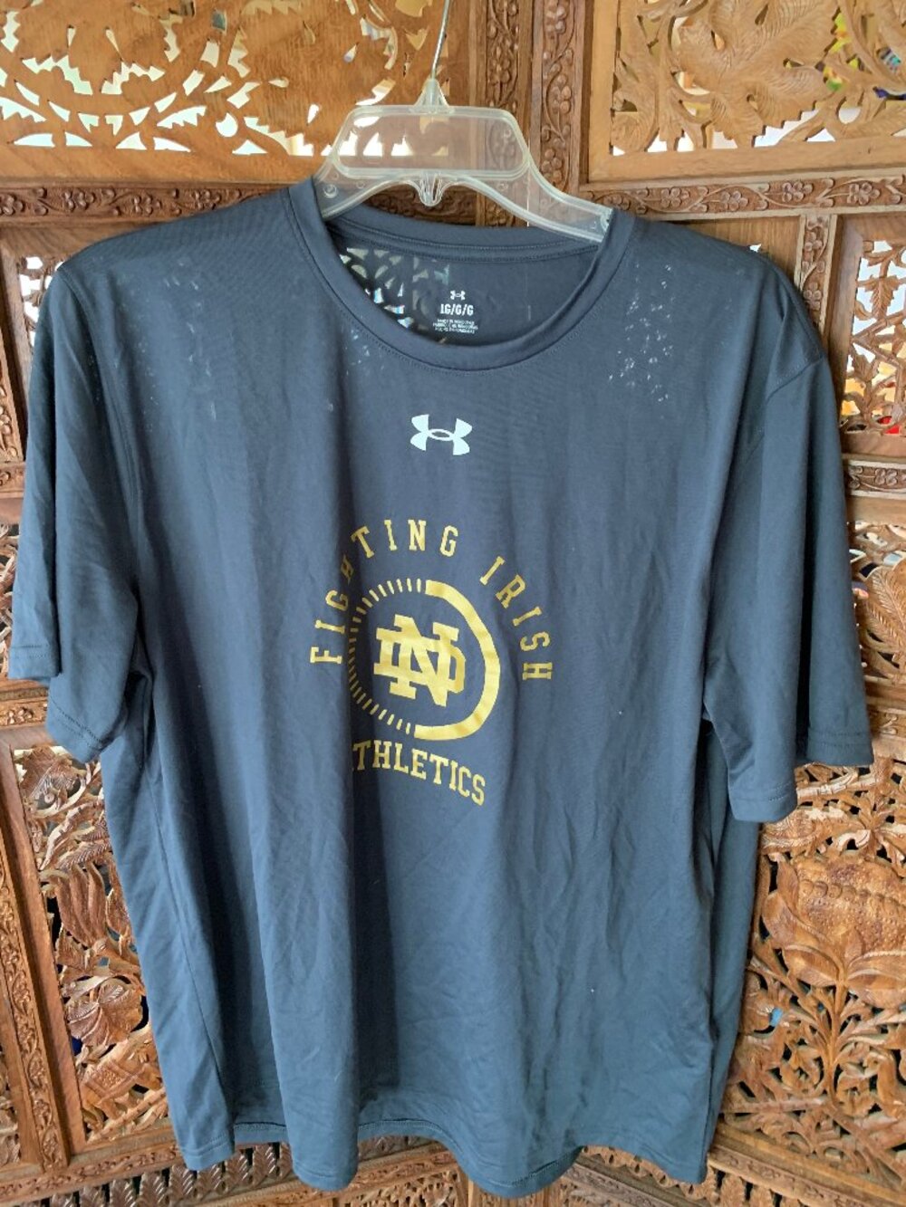 Under Armour dry fit ss Notre Dame shirt